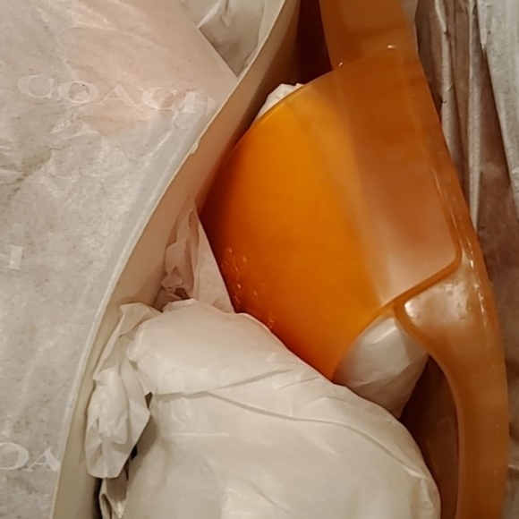 Size 7 Rubber Coach Slides - Picture 3 of 5